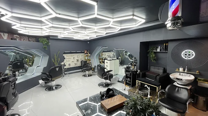 بهترین آرایشگاه های مردانه در اصفهان که باید بشناسید! 2 آرایشگاه سیامک در اصفهان